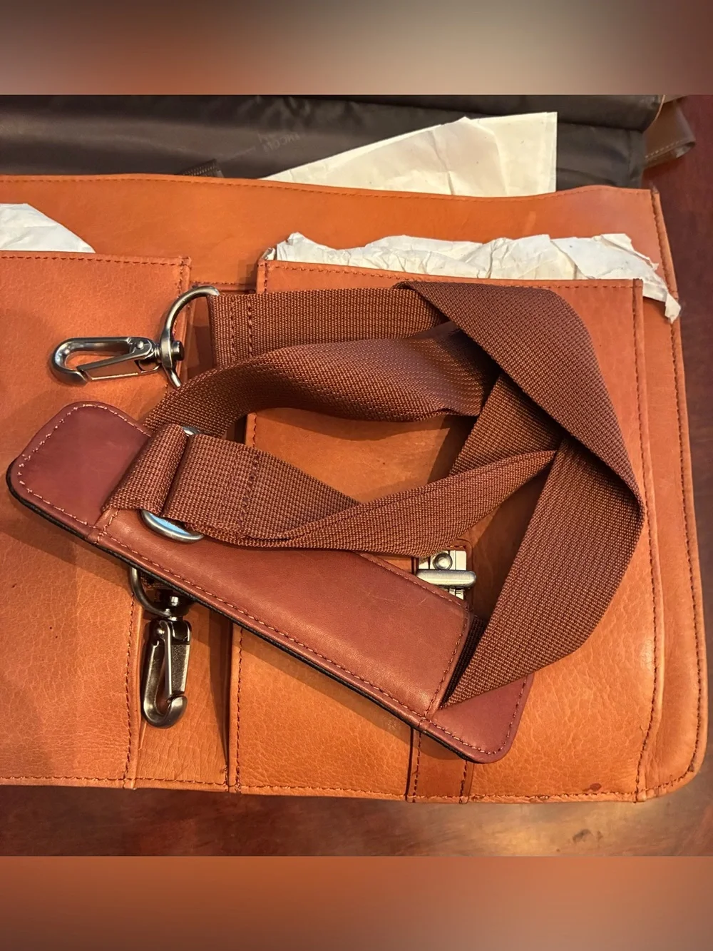 Kenneth Cole Reaction genuine leather